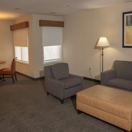 Hawthorn Suites By Wyndham Erie Kearsarge Екстериор снимка