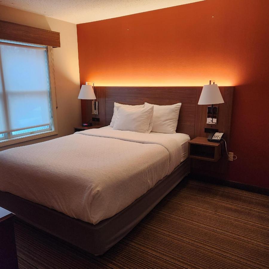 Hawthorn Suites By Wyndham Erie Kearsarge Екстериор снимка