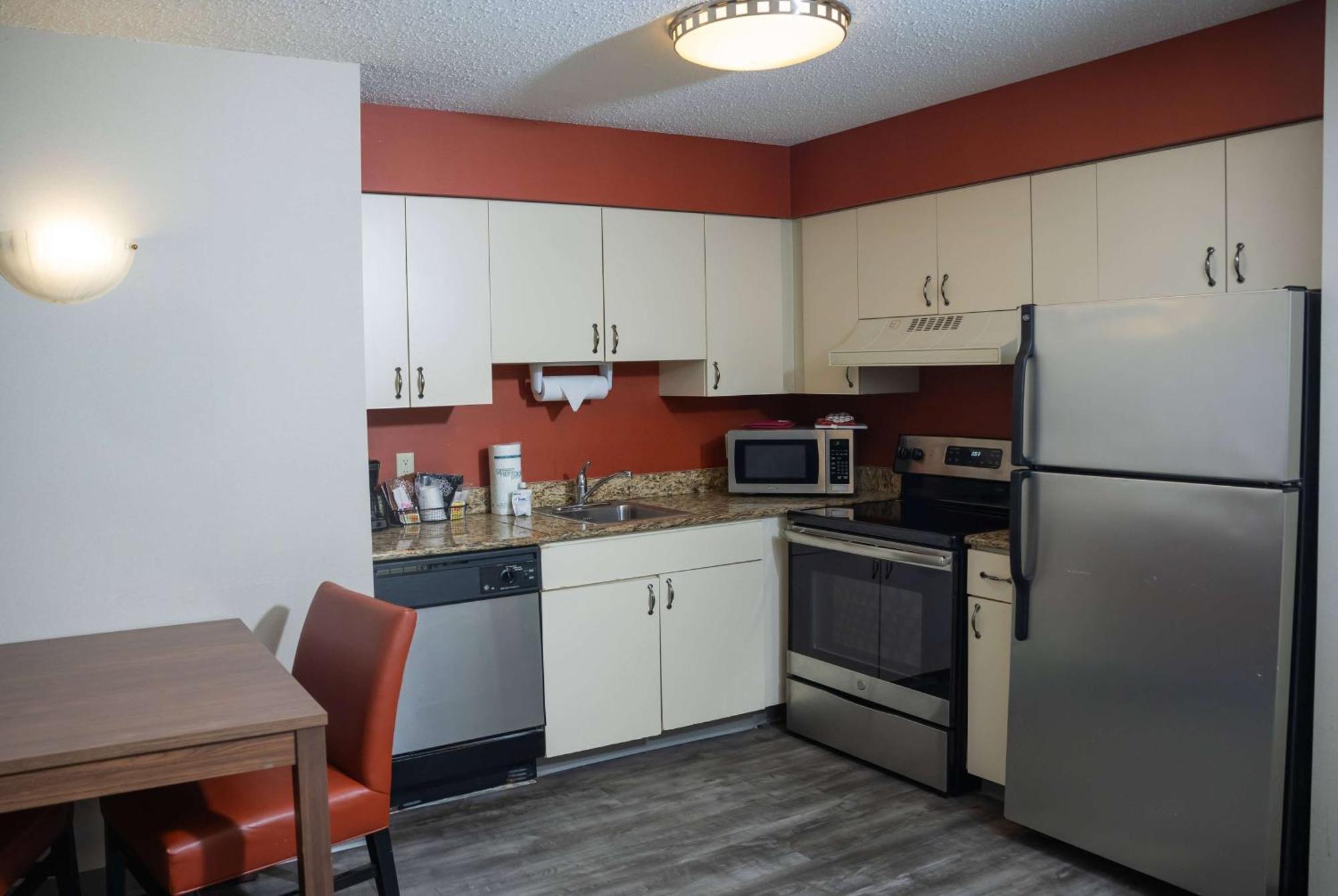 Hawthorn Suites By Wyndham Erie Kearsarge Екстериор снимка