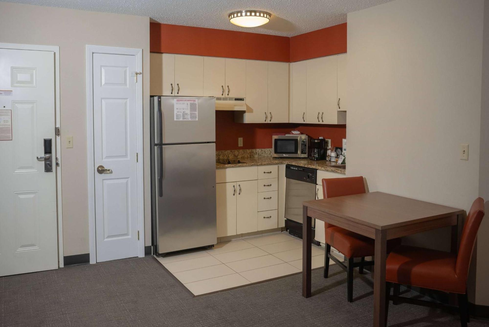 Hawthorn Suites By Wyndham Erie Kearsarge Екстериор снимка