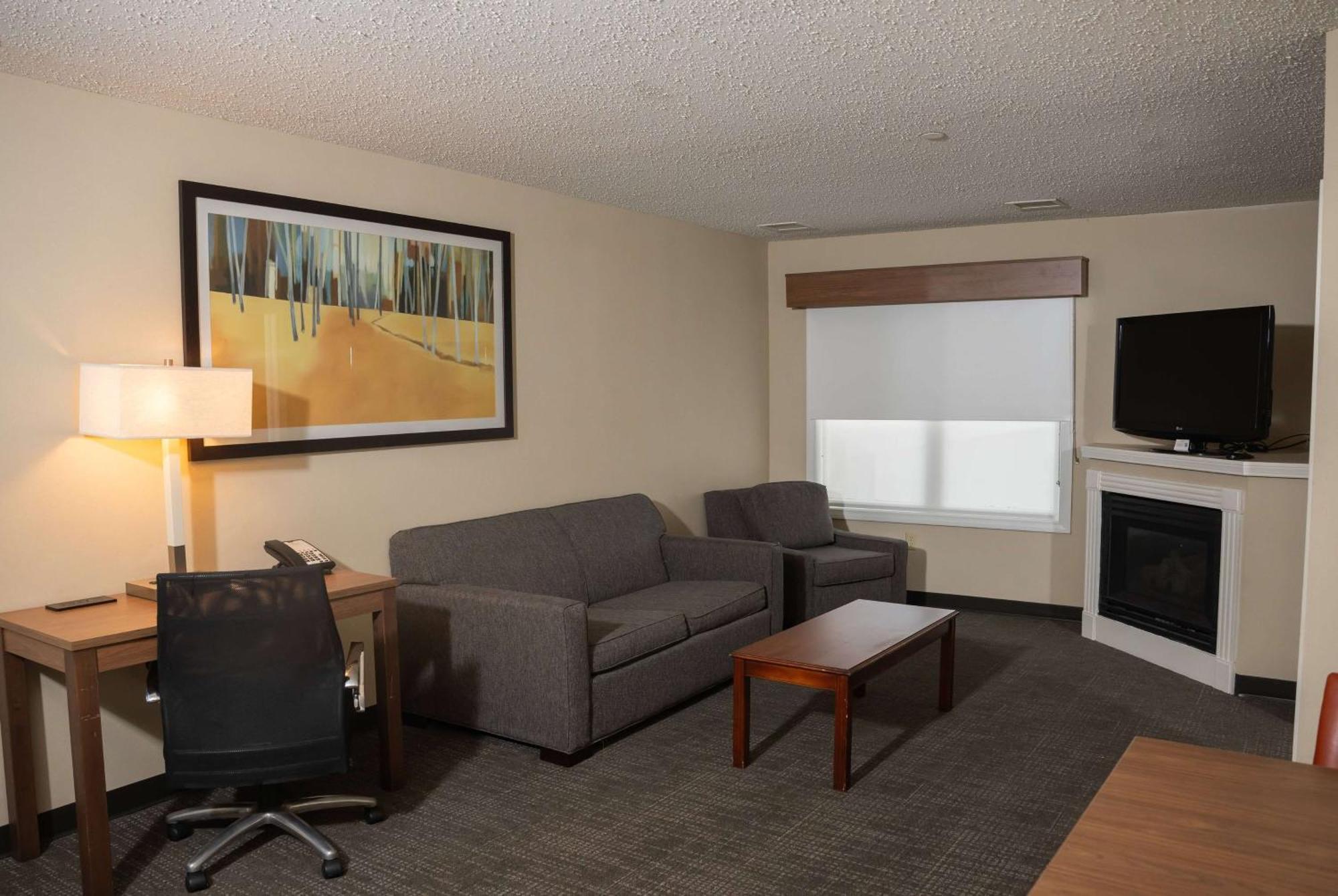 Hawthorn Suites By Wyndham Erie Kearsarge Екстериор снимка